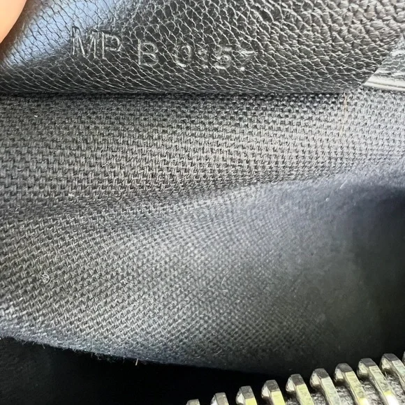 Givenchy Antigona black grained leather bag - Picture 6 of 10